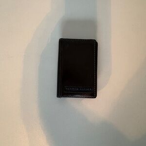 Tommy Hilfiger Elegant Brown card holder
